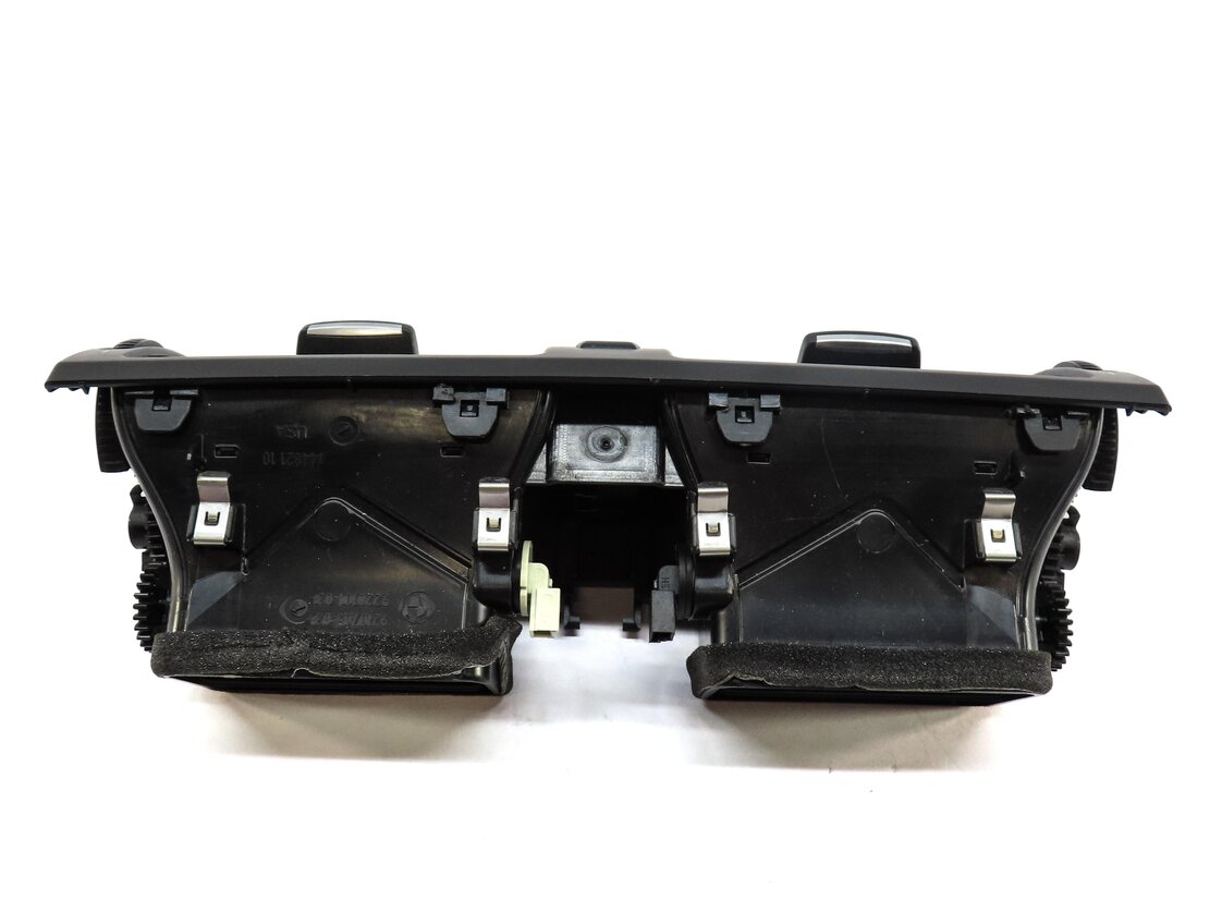Thumbnail 3: 2012 BMW X5 (E70) FRONT CENTER DASH HVAC A/C HEATER AIR VENT (BLACK & SILVER)