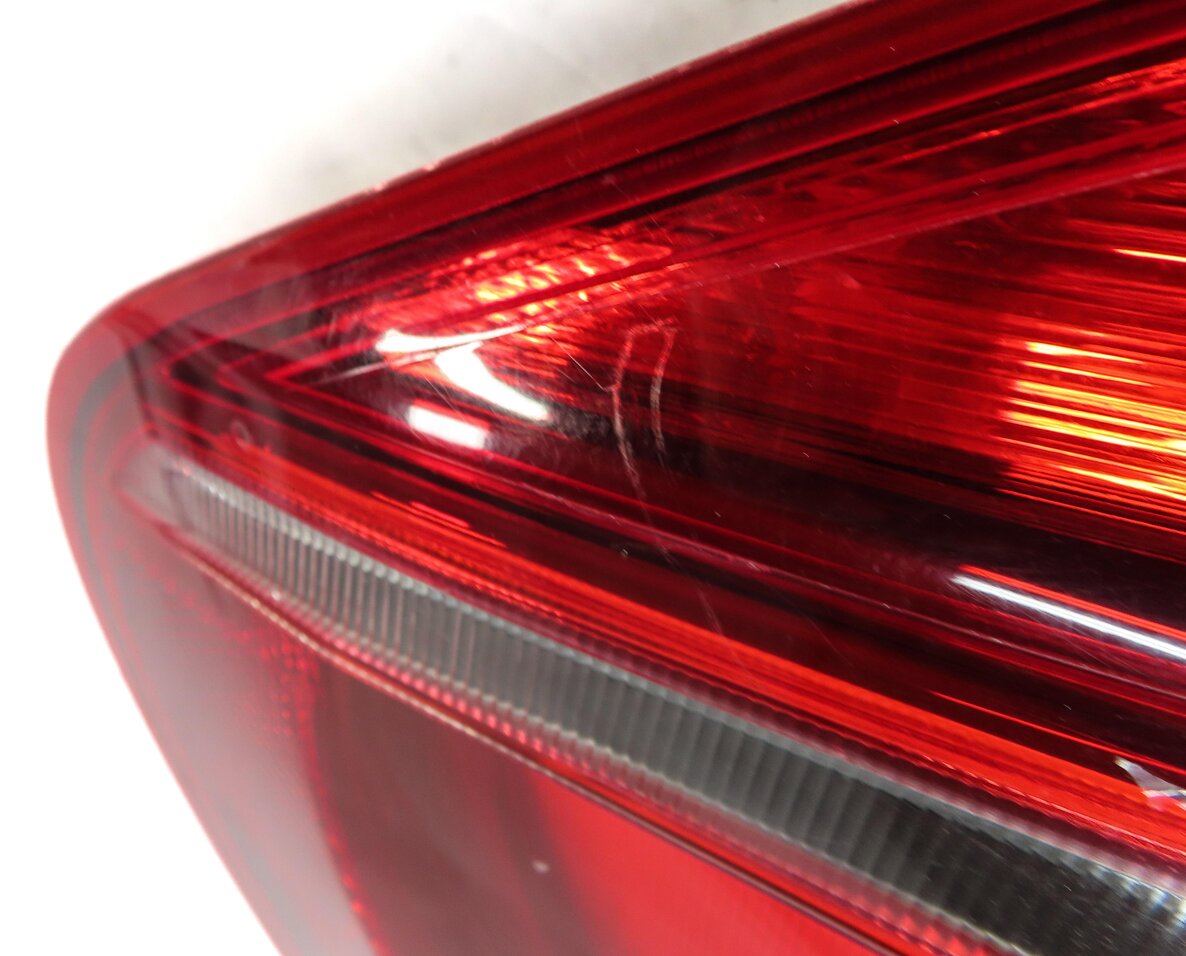Thumbnail 6: 2011-2013 BMW X5 X5M (E70) LEFT DRIVER REAR OUTER TAILLIGHT BRAKE LIGHT LAMP