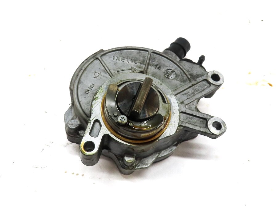 10-17 BMW 5 7 M5 X6 X6 X5M X6M (F01 F10 F15 F16 F85 F86) 4.4L BRAKE VACUUM PUMP