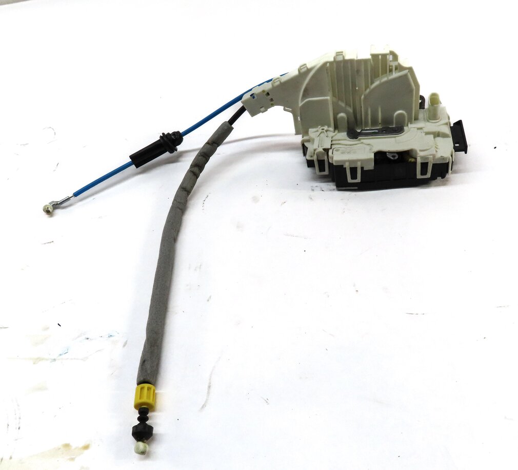 Thumbnail 2: 10-20 MERCEDES C E GLK SL CLS SLK CLASS (W204 W212 W218) LEFT FRONT DOOR LATCH