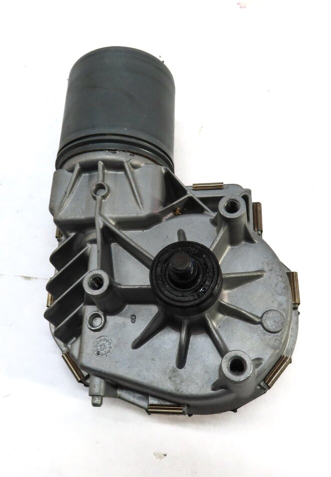 Thumbnail 3: 2010-2017 MERCEDES BENZ E CLS CLASS (C218 W212) FRONT WINDSHIELD WIPER MOTOR