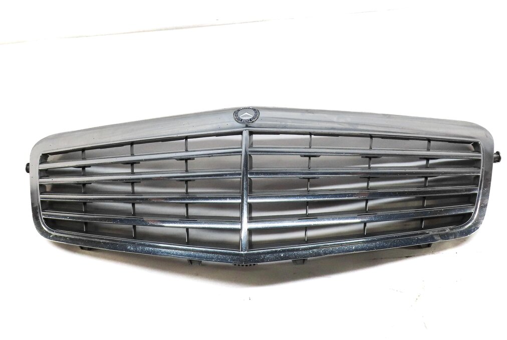 Thumbnail 2: 2010-2013 MERCEDES E300 E350 E400 E550 E63 AMG (W212) FRONT UPPER HOOD GRILLE