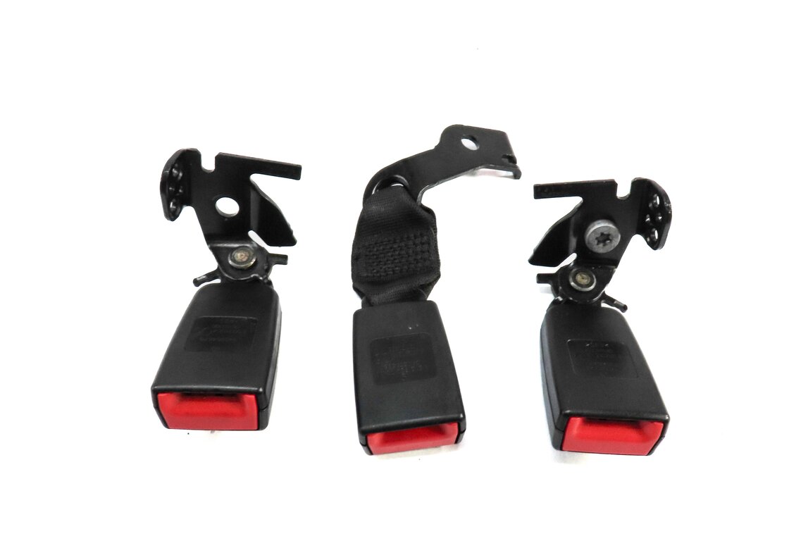 Thumbnail 3: 2012 E CLASS SEDAN (W212) REAR LEFT RIGHT CENTER SEATBELT BUCKLE RECEIVER SET3