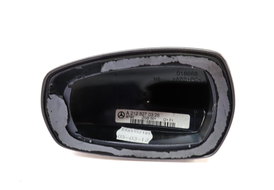 Thumbnail 5: 2012 MERCEDES E CLASS W212 RADIO STEREO ROOF SHARK FIN ANTENNA & COVER (SILVER)