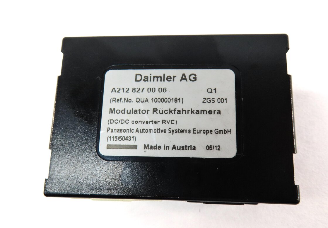 Thumbnail 5: 2012 MERCEDES E CLASS SEDAN (W212) REARVIEW CAMERA CONTROL MODULE 2128270006