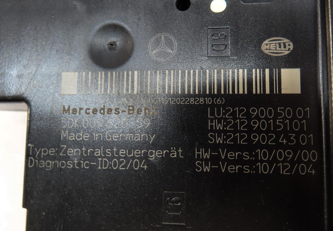 Thumbnail 4: 11-12 MERCEDES E350 E550 CLS550 (W212 W218) REAR SIGNAL ACQUISITION MODULE SAM