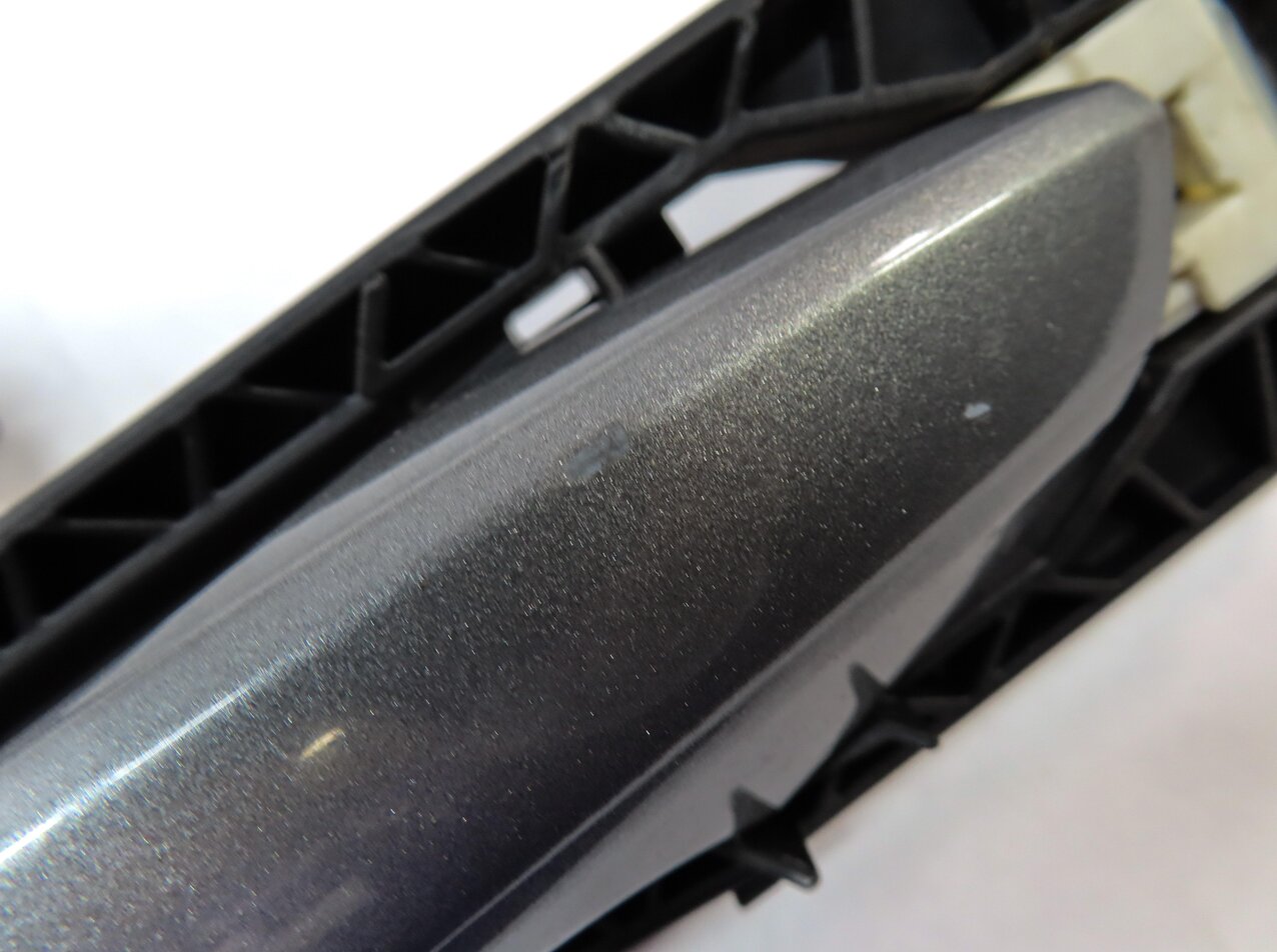Thumbnail 5: 11-19 MERCEDES E GL GLE GLS ML (W166 W212 X166) LEFT DRIVER DOOR HANDLE (SILVER)