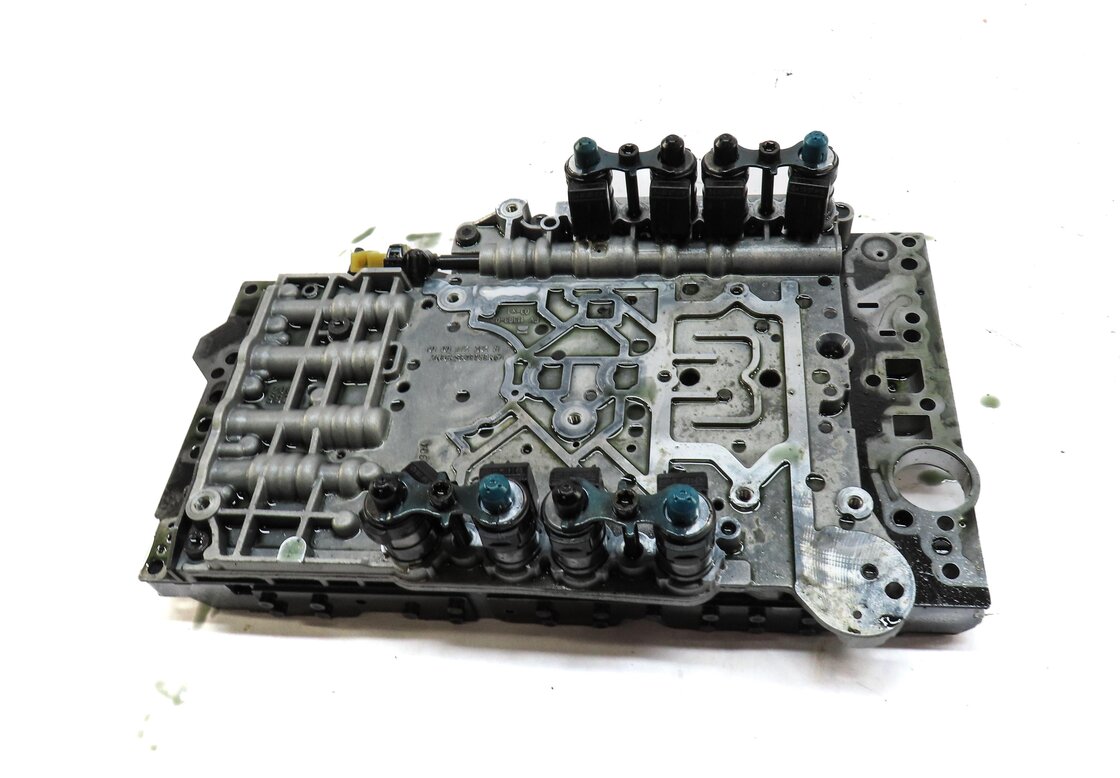 Thumbnail 4: 2012 MERCEDES E CLASS W212 3.5L M276 ENGINE AUTO TRANSMISSION VALVE BODY