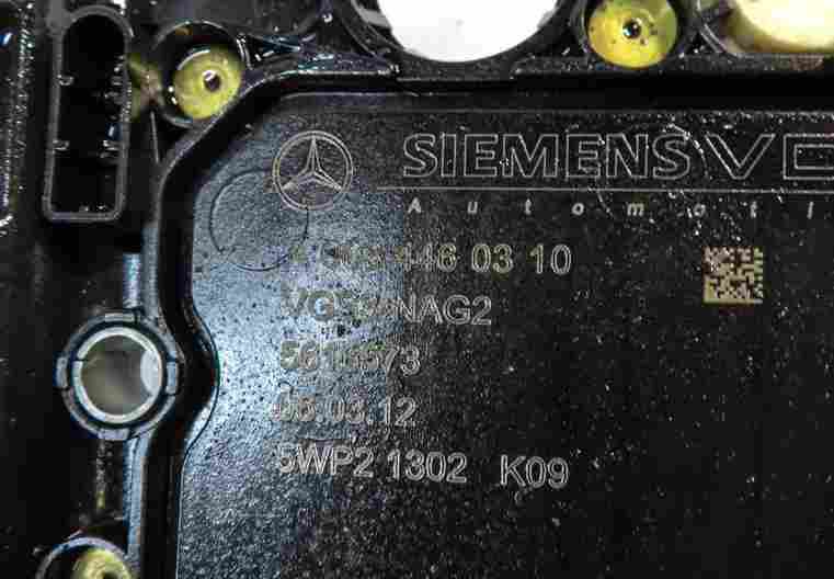 Thumbnail 5: 12 MERCEDES E CLASS W212 3.5L M276 AUTO TRANSMISSION VALVE BODY CONDUCTOR PLATE