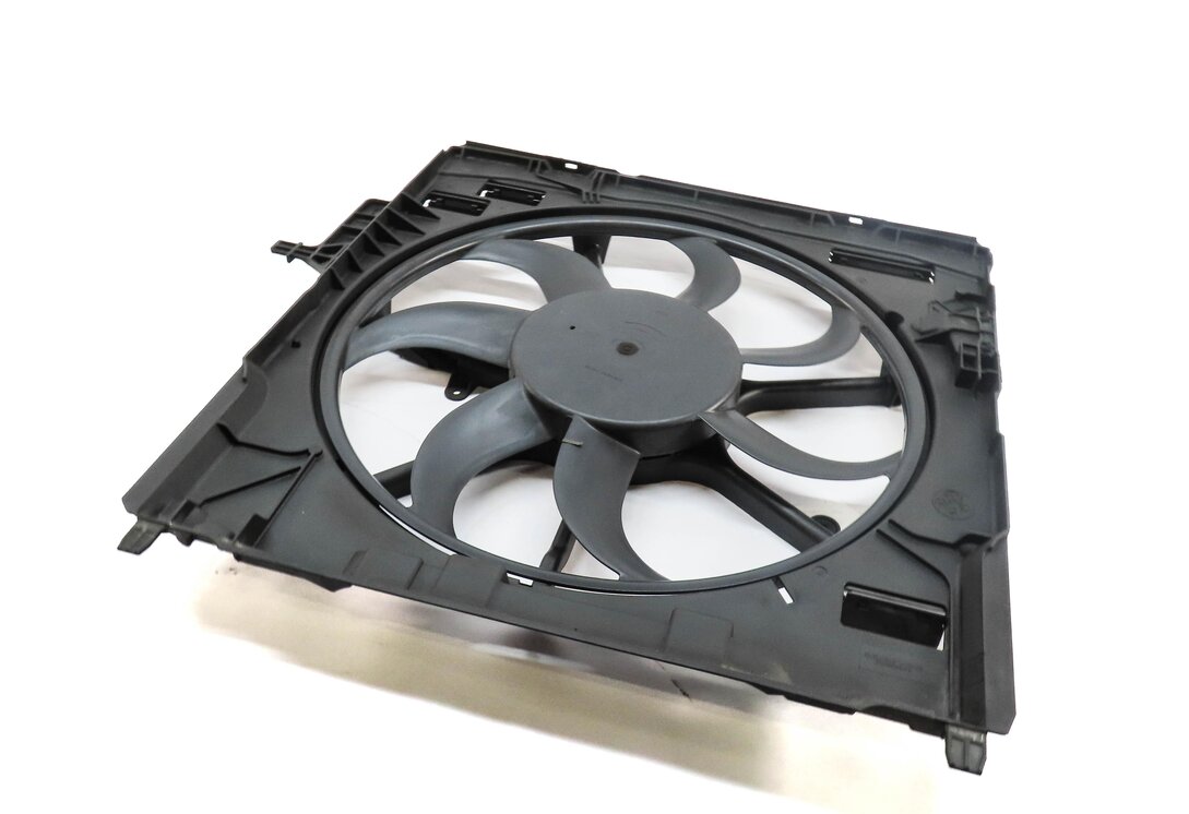 2007-2010 BMW X5 (E70) RADIATIOR COOLING FAN MOTOR w/ SHROUD (600 WATT)