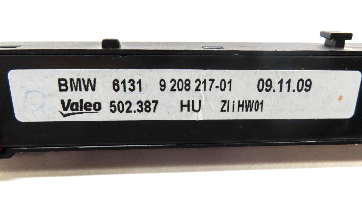 Thumbnail 6: 2010 BMW X5 (E70) SUSPENSION TRACTION CONTROL SWITCH BUTTON PANEL 61319208217