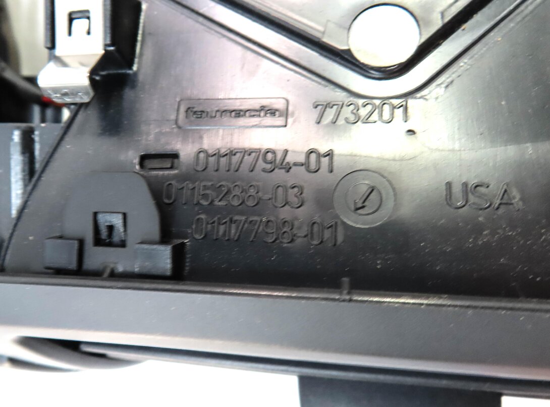 Thumbnail 5: 2010 BMW X5 E70 FRONT CENTER DASHBOARD DASH HVAC A/C HEATER AIR VENT 64229220101