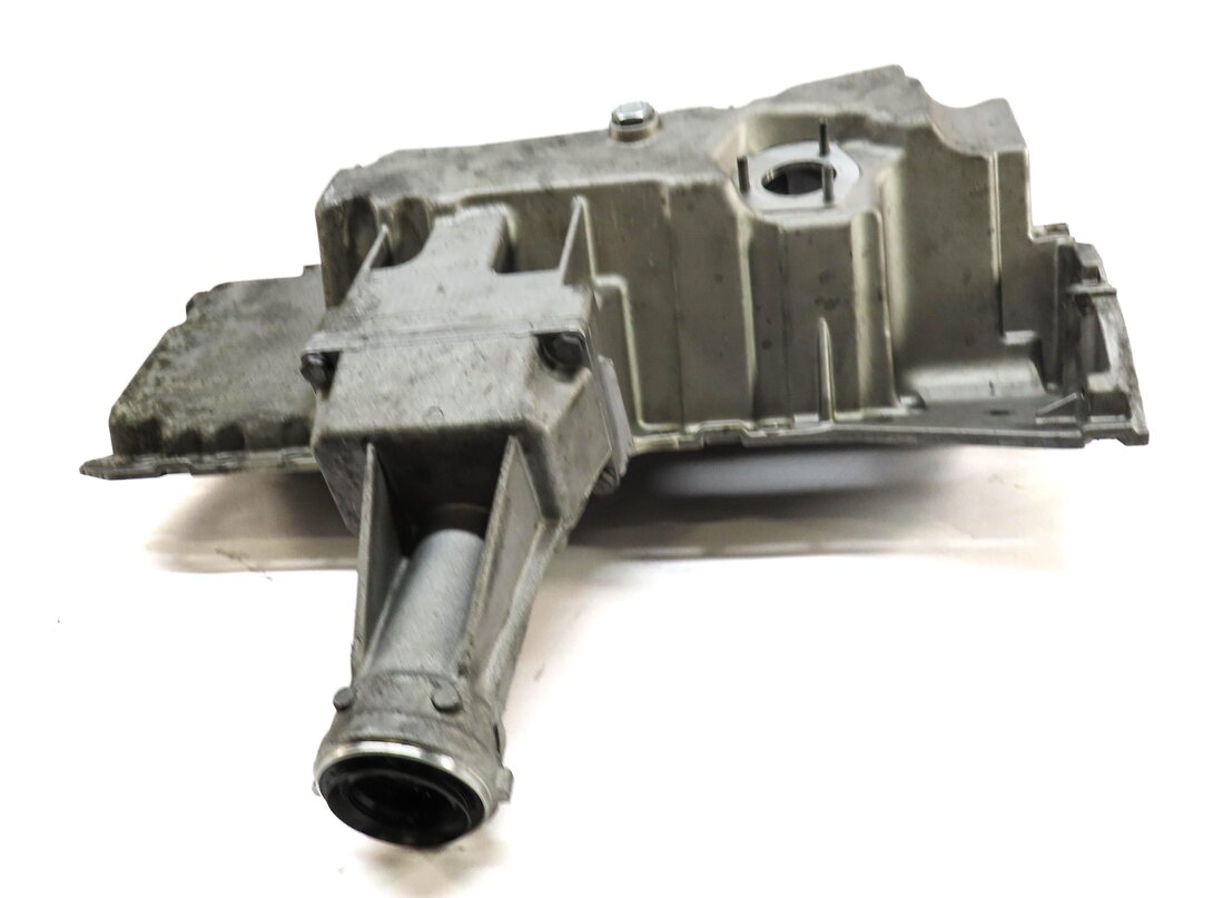 Thumbnail 2: 2007-2010 BMW X5 X6 (E70 E71) 3.0L N52 N54 ENGINE OIL PAN SUMP
