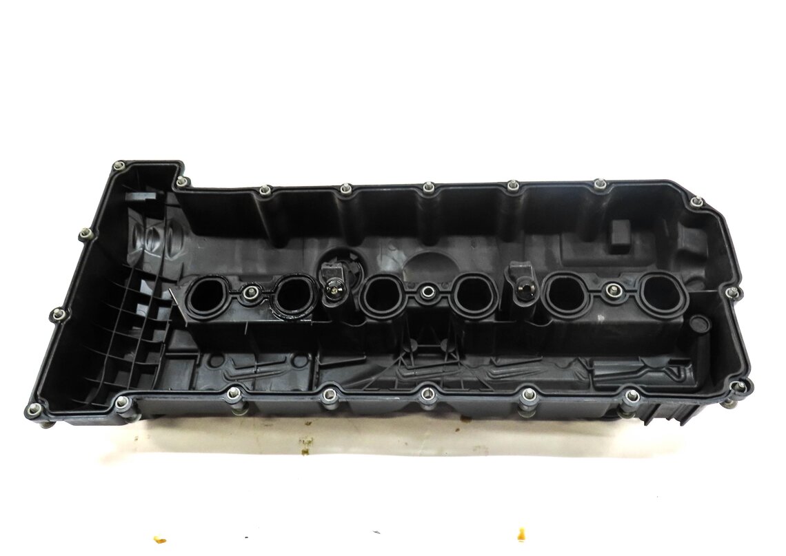 Thumbnail 4: 07-13 BMW 128i 328i 528i X3 X5 Z4 (E83 E87 E89 E90 E91 E92 E93) 3.0L VALVE COVER