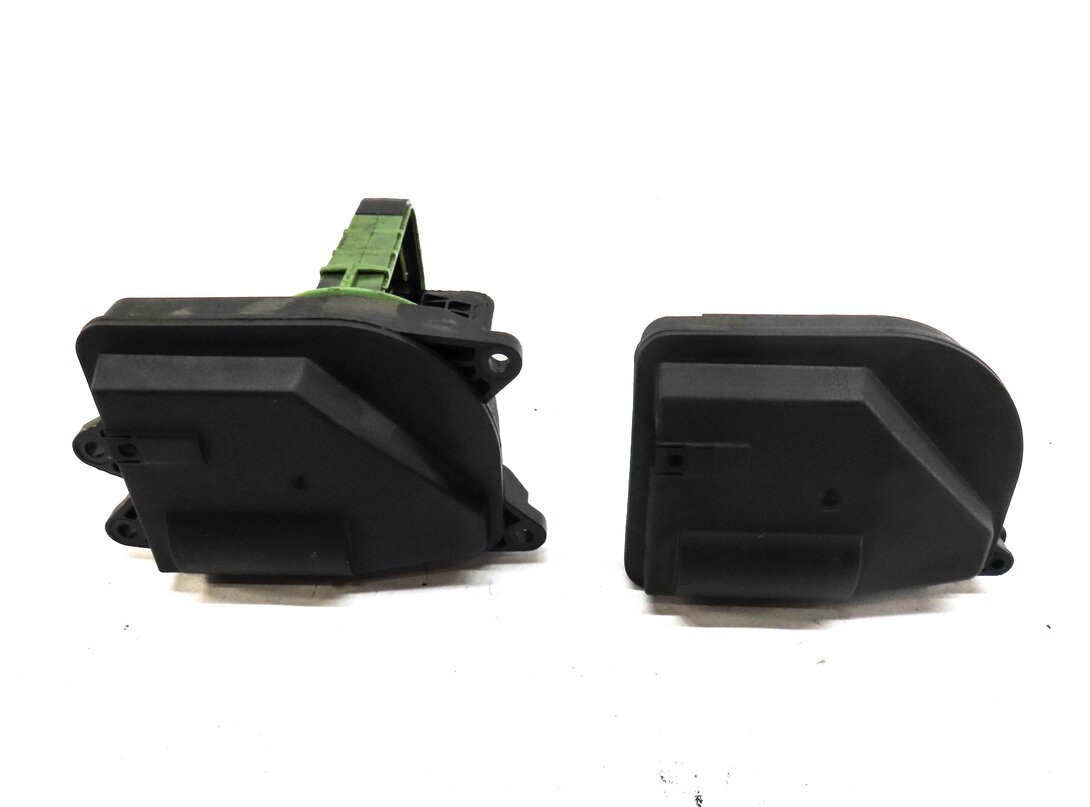Thumbnail 3: 2010 BMW X5 (E70) 3.0L N52 ENGINE DISA VALVE SET OF 2 11617579114 11617560538