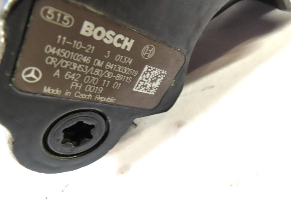 Thumbnail 6: 12-17 MERCEDES GL350 GLE350D ML350 S350 (W166 W221) DIESEL MECHANICAL FUEL PUMP