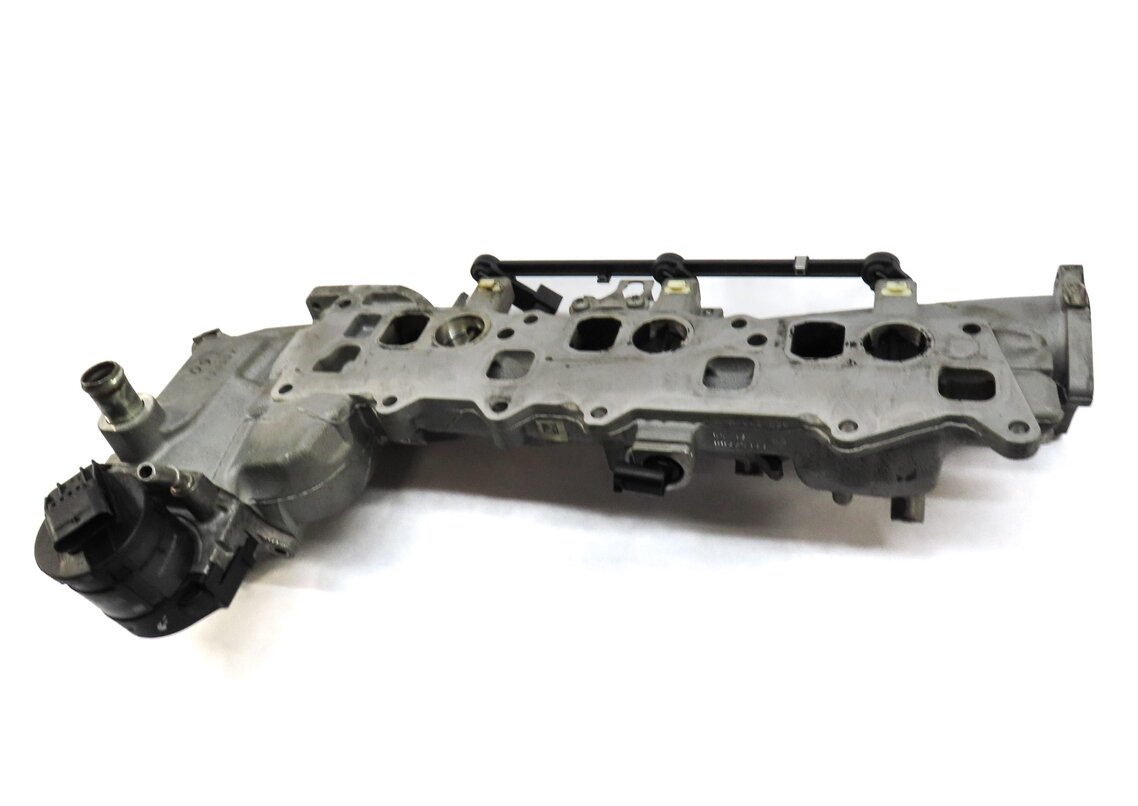 Thumbnail 4: 12-15 MERCEDES GL350 ML350 S350 (W166 X166 W221) DIESEL - LEFT INTAKE MANIFOLD