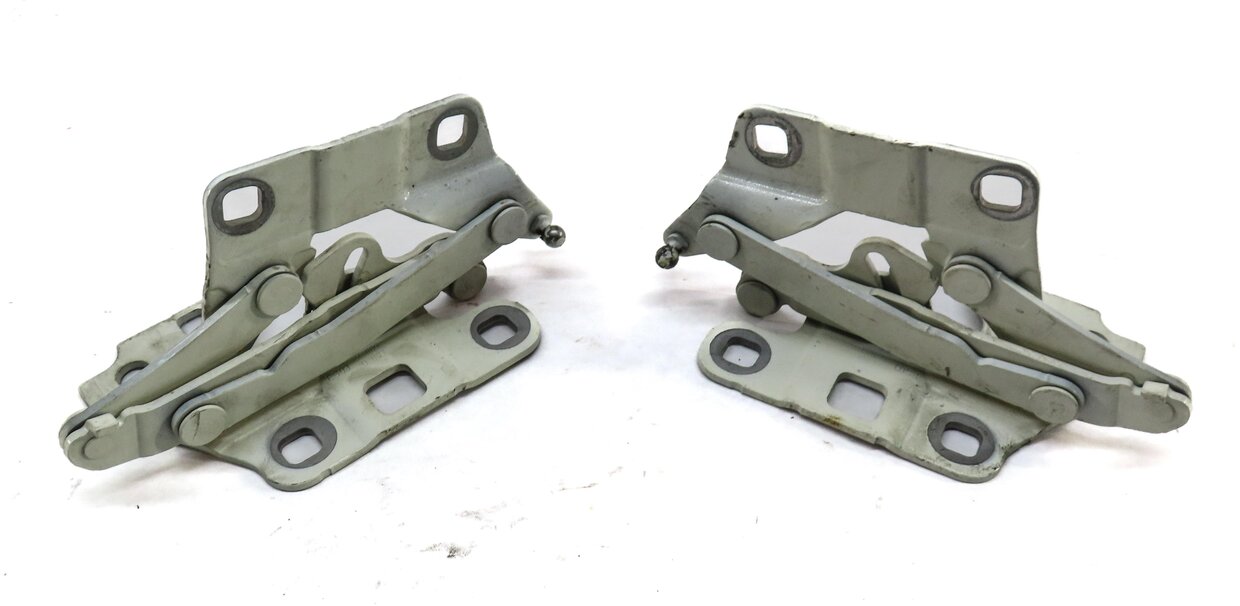 Thumbnail 1: 2012-2019 MERCEDES GL ML CLASS (W166 X166) FRONT HOOD HINGE SET (CALCITE WHITE)