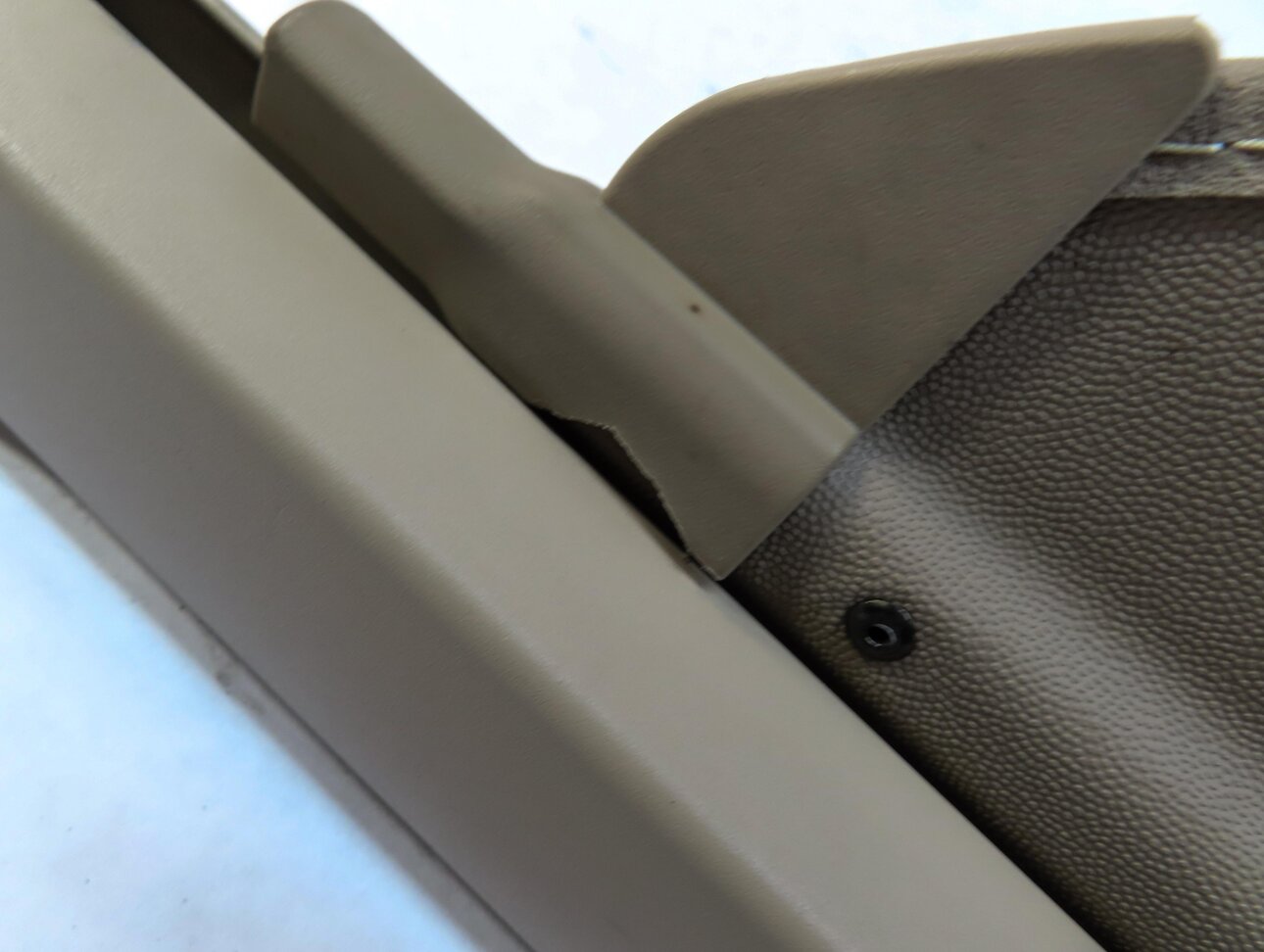 Thumbnail 8: 12-19 MERCEDES ML GLE (W166) REAR TRUNK PRIVACY RETRACTABLE CARGO COVER (BEIGE)
