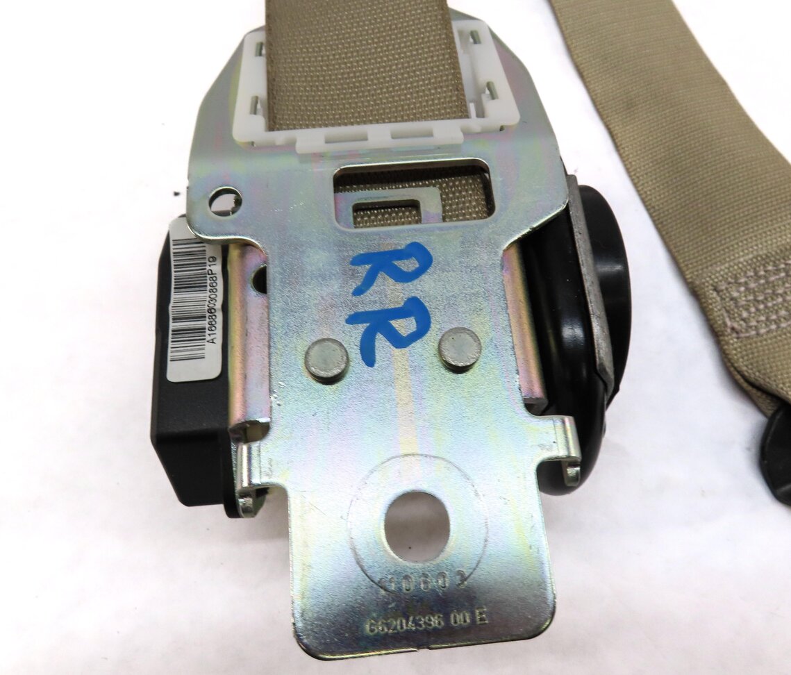 Thumbnail 4: 2012 MERCEDES ML350 (W166) REAR RIGHT 2ND ROW SEATBELT RETRACTOR (BEIGE)
