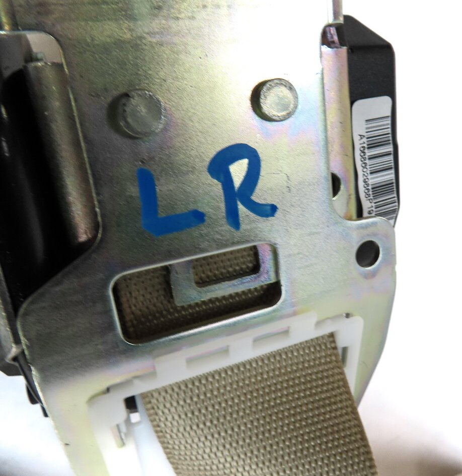 Thumbnail 4: 2012 MERCEDES ML350 (W166) REAR LEFT 2ND ROW SEATBELT RETRACTOR (BEIGE)
