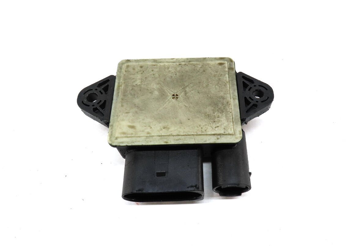 Thumbnail 2: 07-13 MERCEDES E320 E350 GL350 ML350 S350 R320 R350 - DIESEL GLOW PLUG MODULE