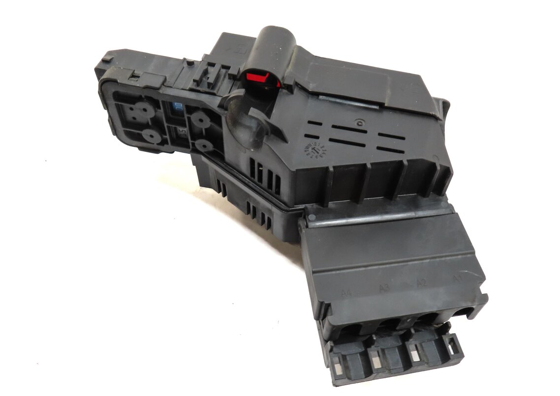 Thumbnail 3: 2012 MERCEDES ML350 (W166) POSITIVE BATTERY POWER JUNCTION FUSE BOX 1665401550