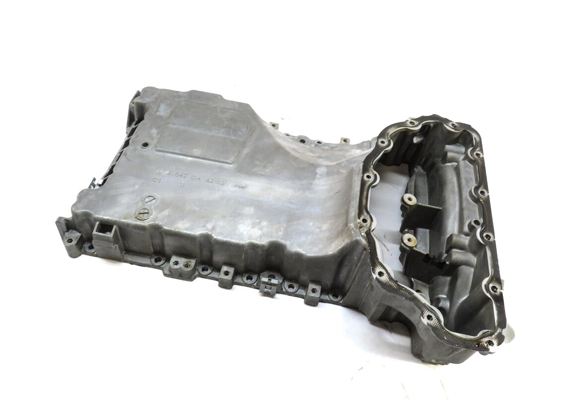 Thumbnail 1: 12-17 MERCEDES GL350 GLE350D GLS350D ML350 (W166 X166) DIESEL - UPPER OIL PAN