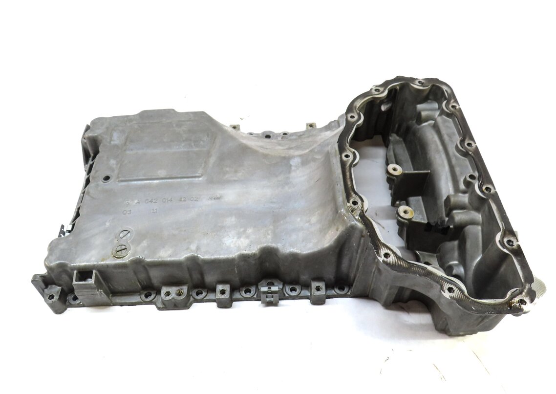 Thumbnail 2: 12-17 MERCEDES GL350 GLE350D GLS350D ML350 (W166 X166) DIESEL - UPPER OIL PAN