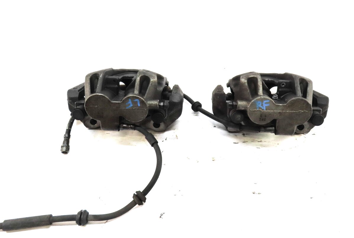 Thumbnail 3: 2012-2019 MERCEDES GL350 GL450 GLS350 ML350 (W166 X166) FRONT BRAKE CALIPER SET