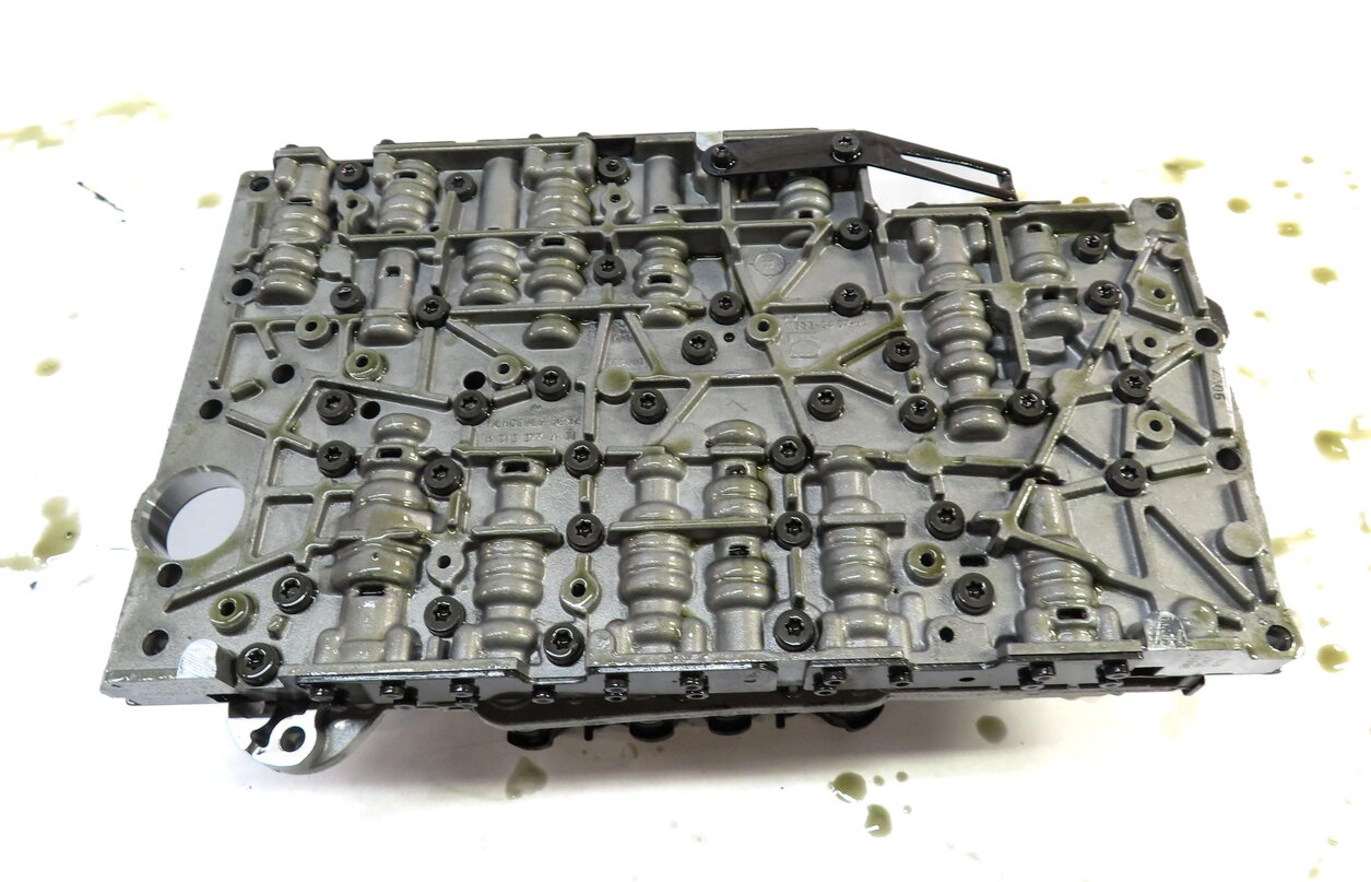 Thumbnail 5: 2012-2013 MERCEDES GL350 ML350 (W166 X166) DIESEL TRANSMISSION VALVE BODY BLOCK