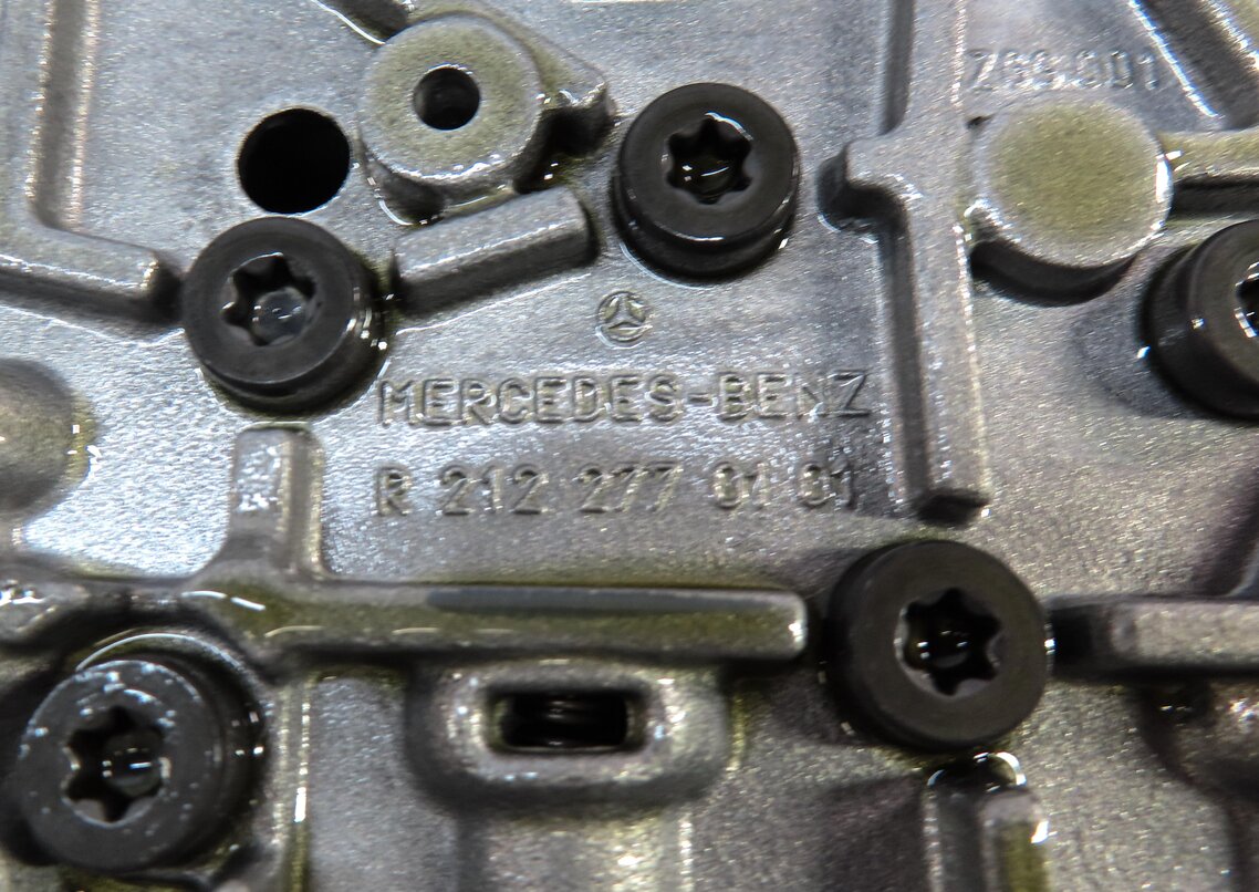 Thumbnail 6: 2012-2013 MERCEDES GL350 ML350 (W166 X166) DIESEL TRANSMISSION VALVE BODY BLOCK
