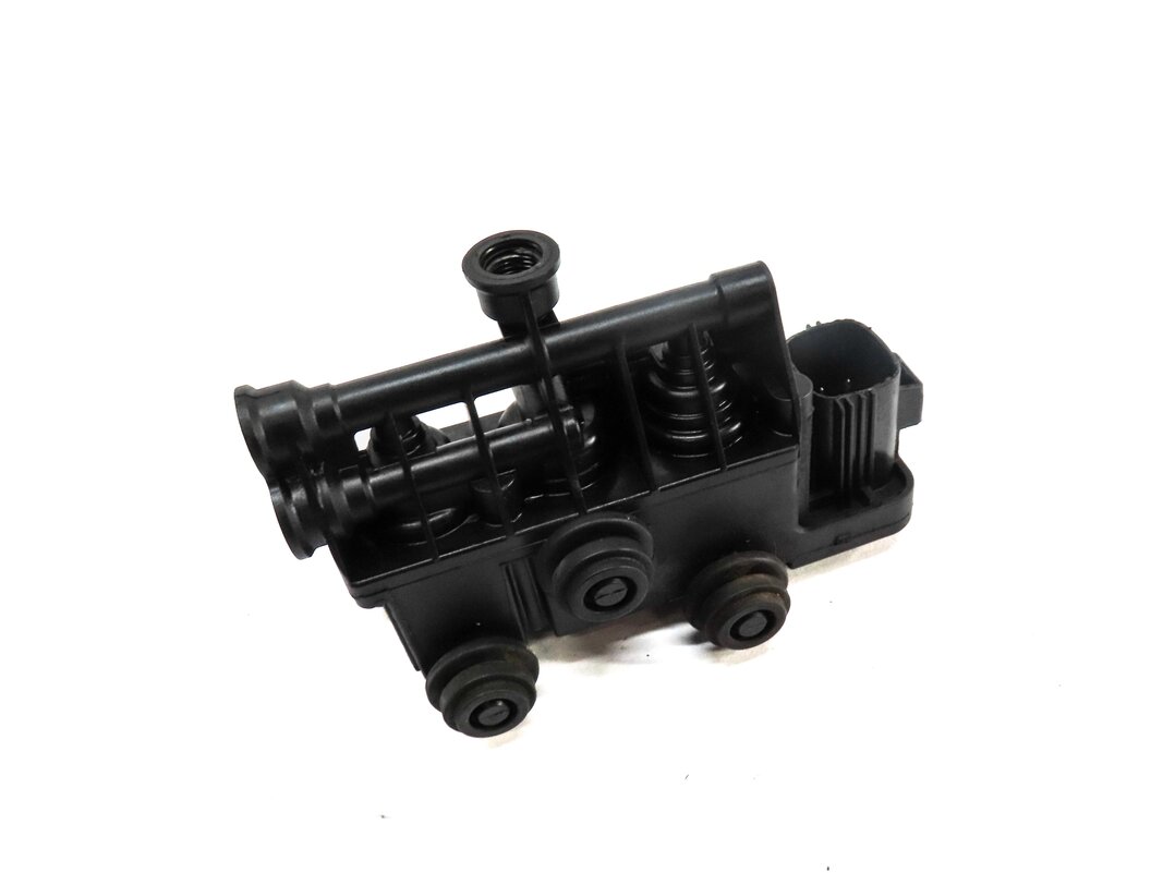 2009 RANGE ROVER (L322) AIR SUSPENSION TRANSFER RELIEF VALVE RVH500050