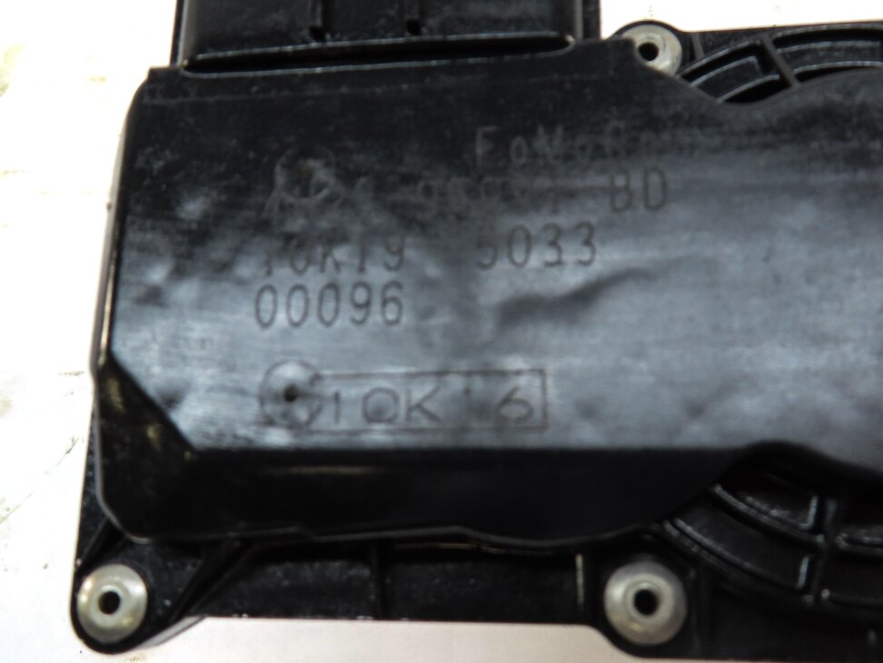 Thumbnail 5: 2007-2009 LR3 RANGE ROVER SPORT (L320 L322) 4.2L 4.4L V8 ENGINE THROTTLE BODY