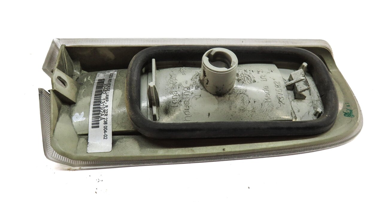 Thumbnail 4: 2009 RANGE ROVER (L322) REAR RIGHT PASSENGER REVERSE LIGHT XH4213192AA