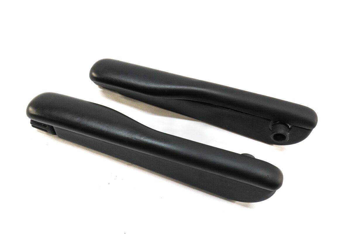 09 & 12 RANGE ROVER (L322) FRONT LEFT & RIGHT SEAT ARM REST (JET BLACK LEATHER)