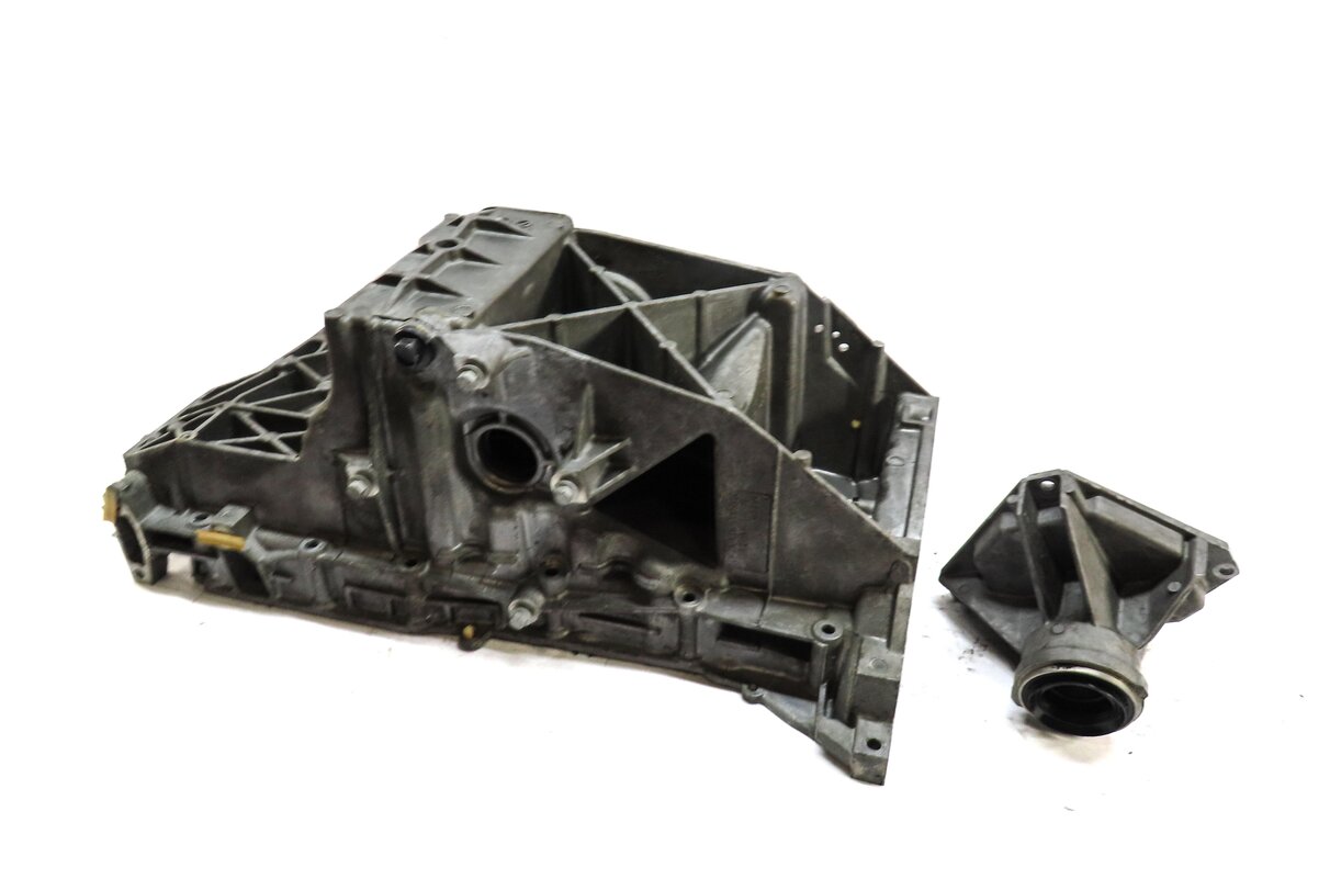 2006-2009 LAND ROVER RANGE ROVER (L322) 4.2L / 4.4L V8 ENGINE OIL PAN FLUID SUMP