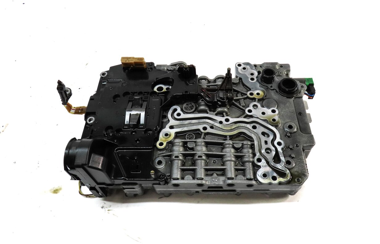 Thumbnail 3: 14-15 BMW X1 (E84) 28i RWD A/T AUTOMATIC TRANSMISSION VALVE BODY w/ MECHATRONIC