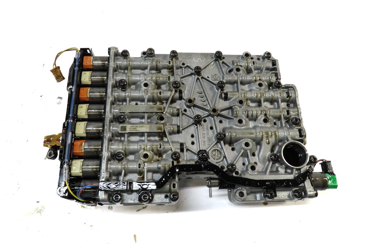 Thumbnail 4: 14-15 BMW X1 (E84) 28i RWD A/T AUTOMATIC TRANSMISSION VALVE BODY w/ MECHATRONIC