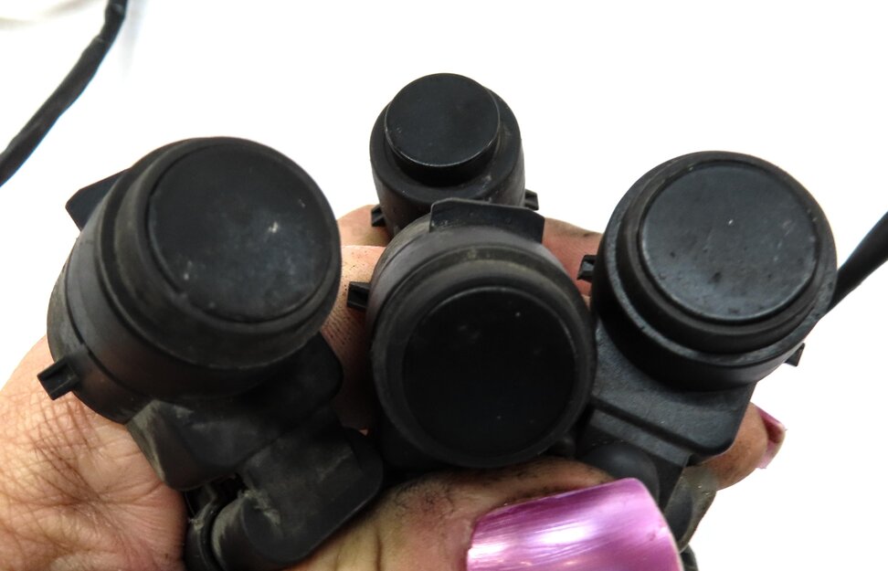 Thumbnail 4: 2015 BMW X1 (E84) FRONT PARK ASSIST PDC SENSOR SET4 (BLACK) w/ WIRING HARNESS
