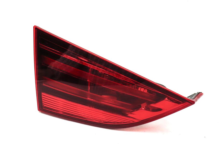 Thumbnail 3: 2012-2015 BMW X1 (E84) LEFT DRIVER REAR TRUNK INNER TAILLIGHT LIGHT LAMP