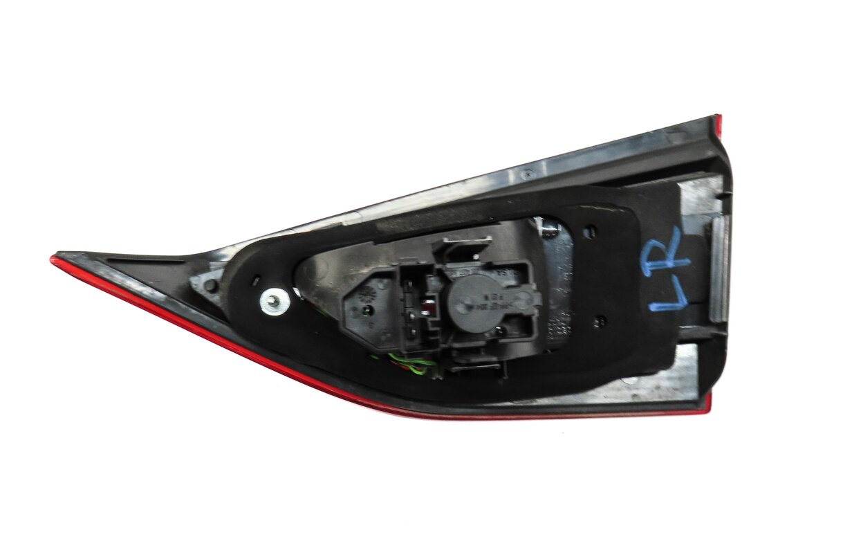 Thumbnail 4: 2012-2015 BMW X1 (E84) LEFT DRIVER REAR TRUNK INNER TAILLIGHT LIGHT LAMP
