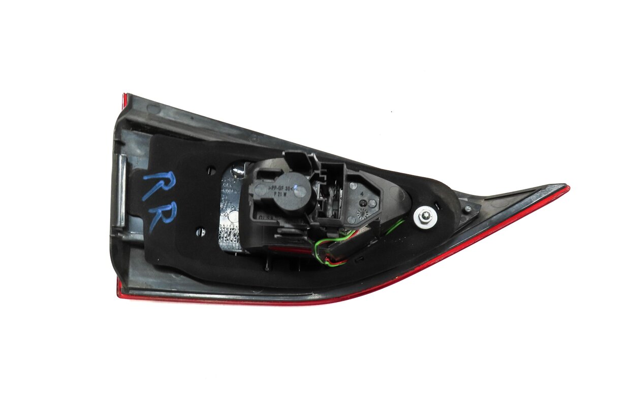 Thumbnail 4: 2012-2015 BMW X1 (E84) RIGHT PASSENGER REAR TRUNK INNER TAILLIGHT LIGHT LAMP