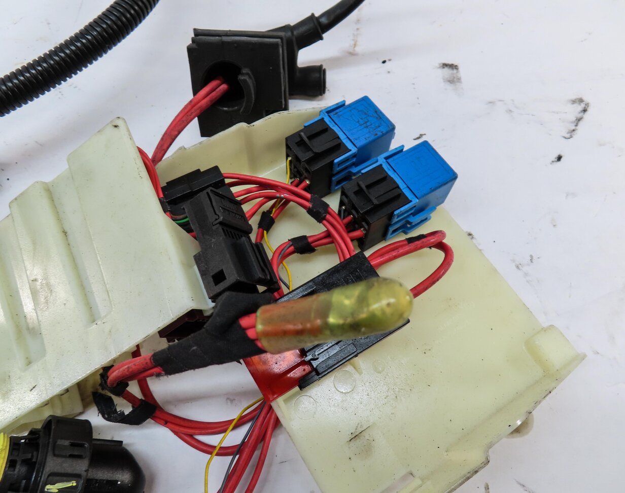 Thumbnail 6: 2015 BMW X1 (E84) 2.0L TURBO N20 ENGINE RWD AUTO ENGINE WIRE WIRING HARNESS