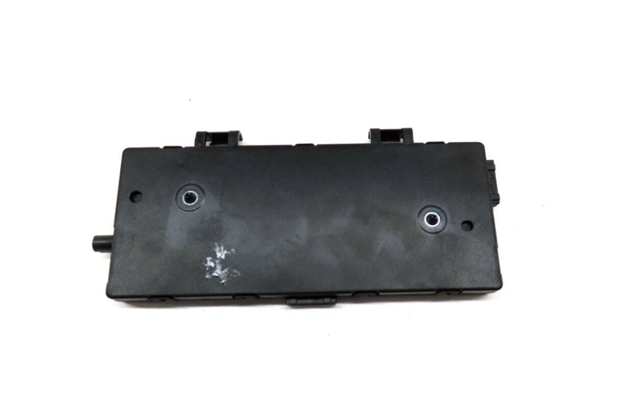 Thumbnail 3: 2015 BMW X1 (E84) ANTENNA DIVERSITY CONTROL MODULE 65209168334