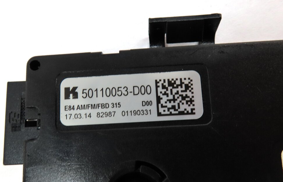 Thumbnail 5: 2015 BMW X1 (E84) ANTENNA DIVERSITY CONTROL MODULE 65209168334