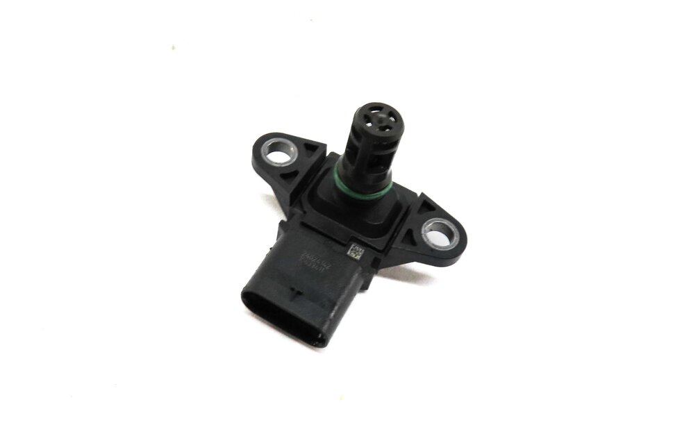 Thumbnail 1: 2015 BMW X1 (E84) 2.0L TURBO N20 ENGINE MANIFOLD ABSOLUTE PRESSURE MAP SENSOR