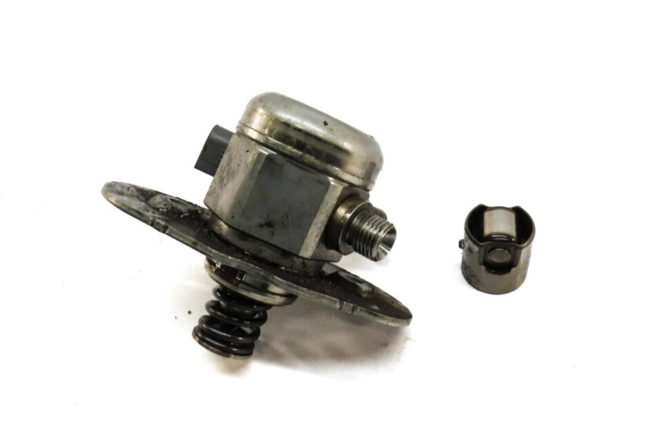 Thumbnail 1: 12-18 BMW 320i 328i 428i 528i X1 X3 X5 Z4 - 2.0L N20 TURBO MECHANICAL FUEL PUMP
