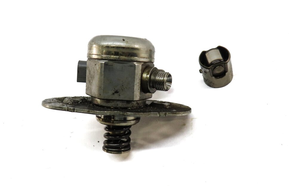 Thumbnail 2: 12-18 BMW 320i 328i 428i 528i X1 X3 X5 Z4 - 2.0L N20 TURBO MECHANICAL FUEL PUMP