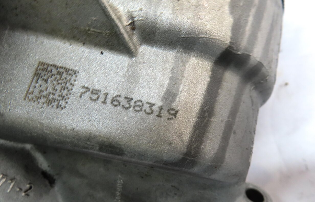 Thumbnail 7: 2015 BMW X1 (E84) 2.0L TURBO N20 ENGINE OIL FILTER HOUSING 11427548032